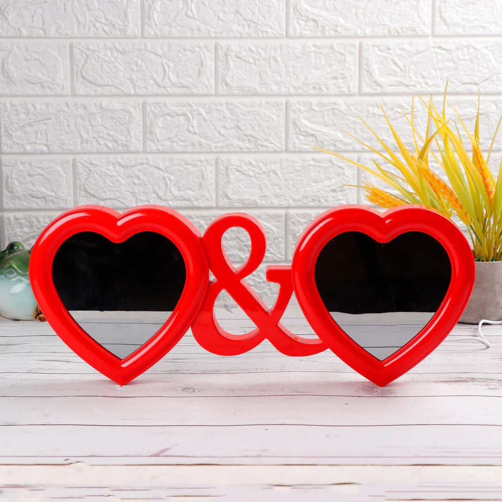 LoveBond Heart LED Mirror – Romantic Couple Table Décor